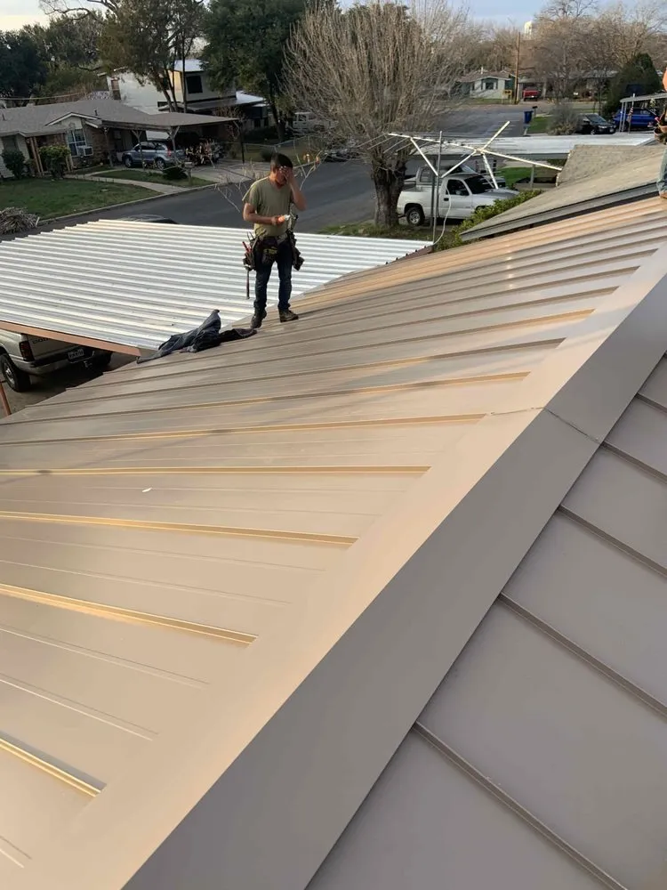 Slide of J&M Roofing