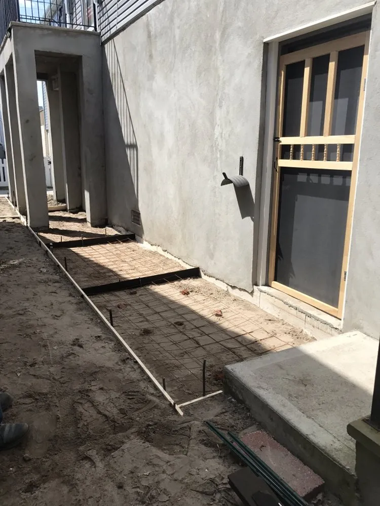 Slide of Jmb Contracting