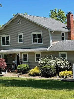 JMC Roofing & Contracting Logo