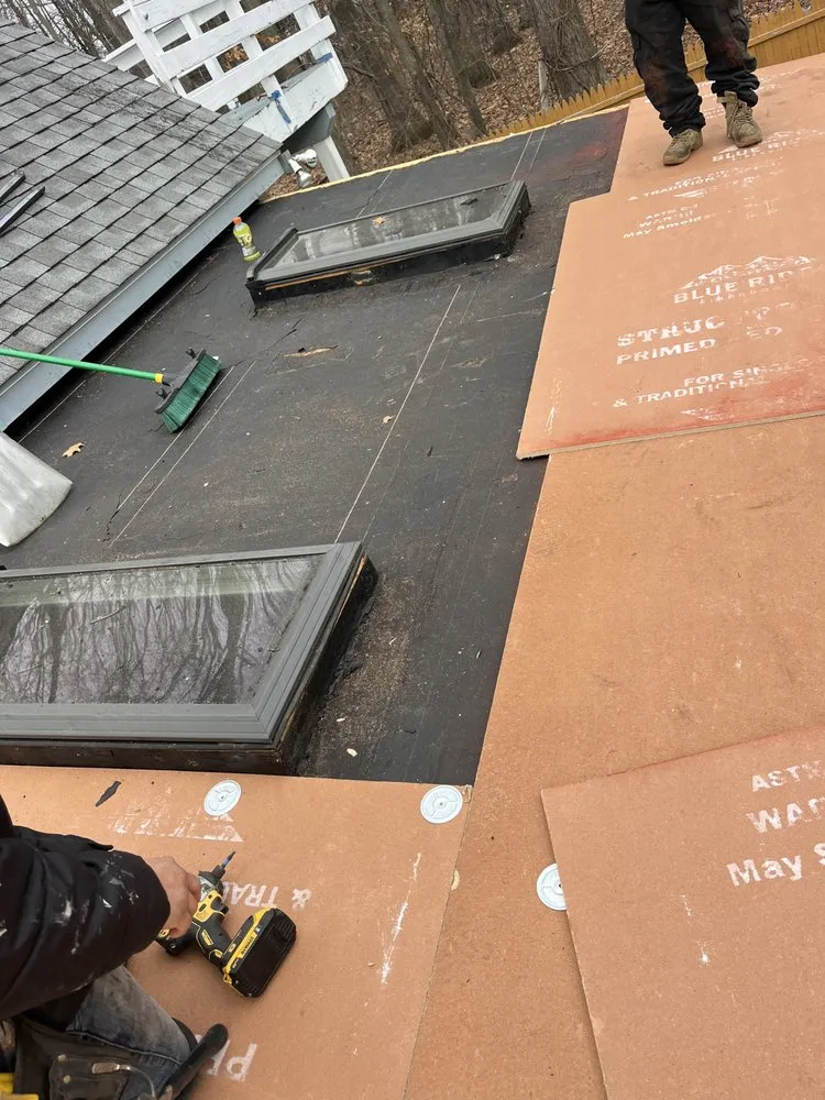 Slide of JN Roofing Solution & Rubber