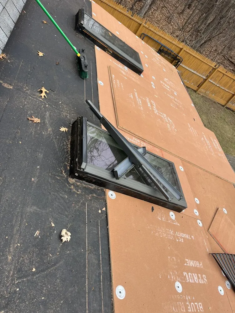 Slide of JN Roofing Solution & Rubber