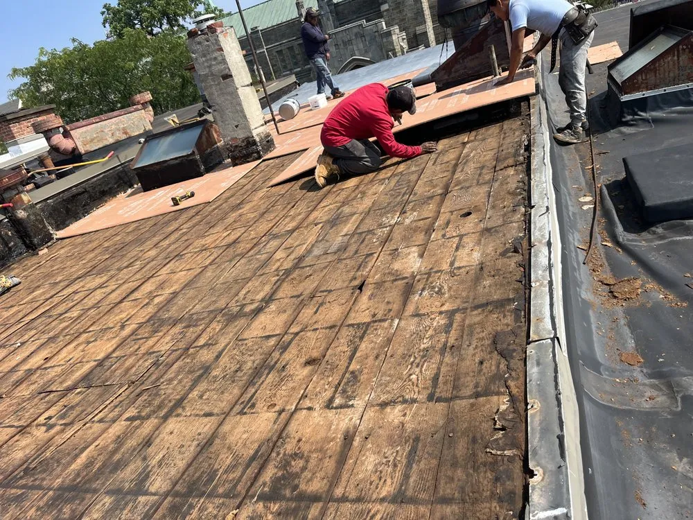 Slide of JN Roofing Solution & Rubber