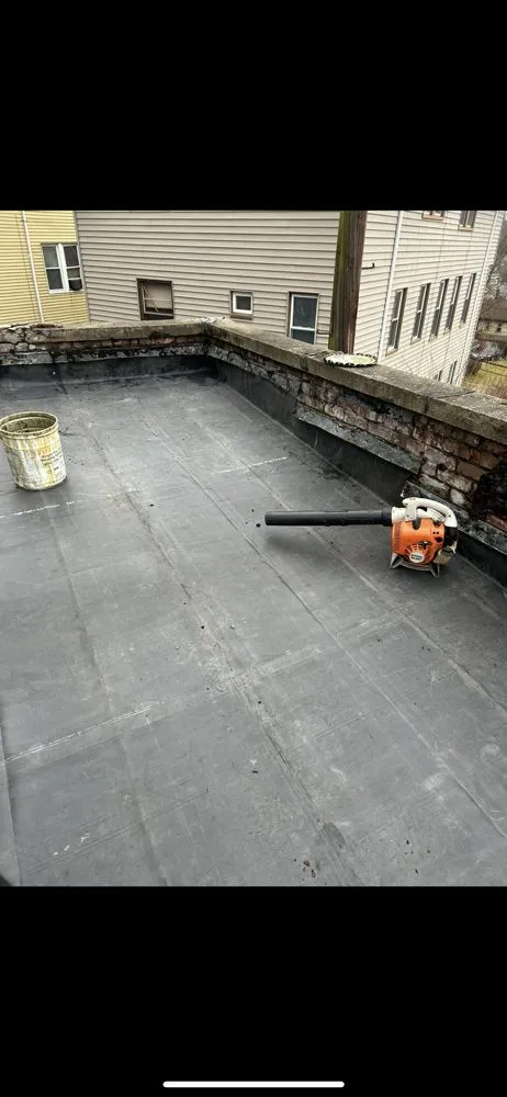 Slide of J&N Top Roofing