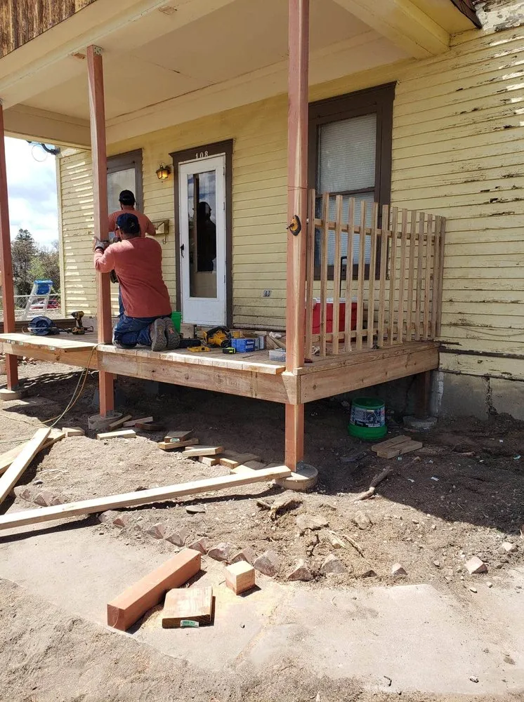 Slide of J&O roofing