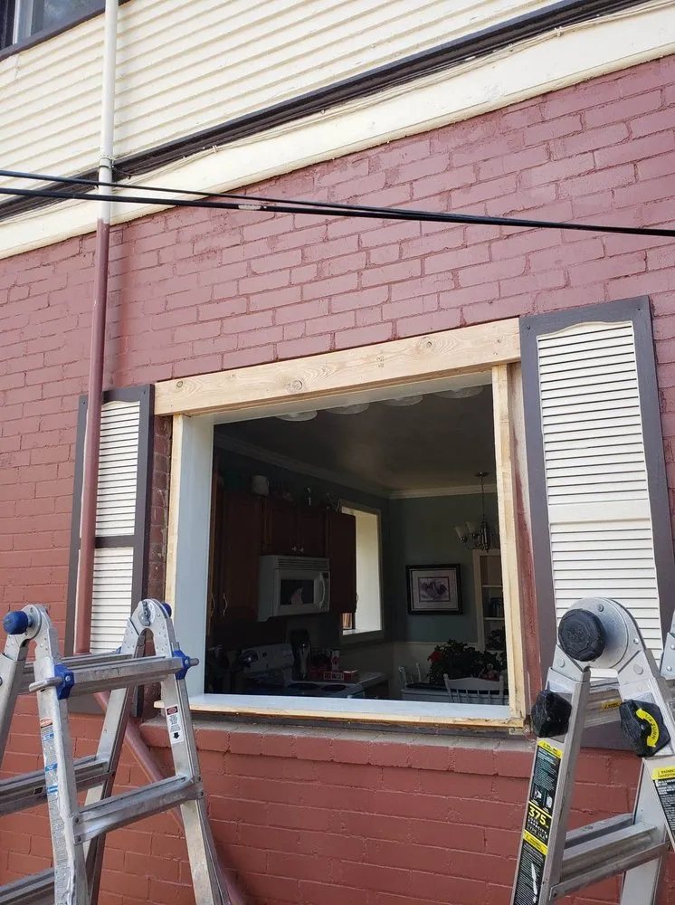 Slide of J&O roofing