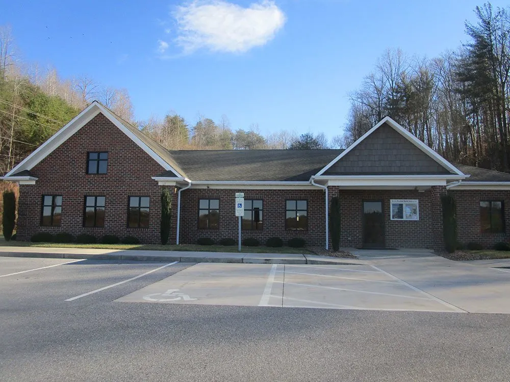 Slide of Joe Campbell Roofing