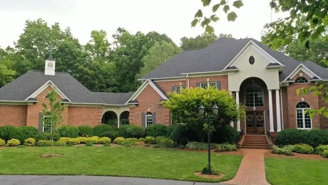 Slide of Joe Campbell Roofing