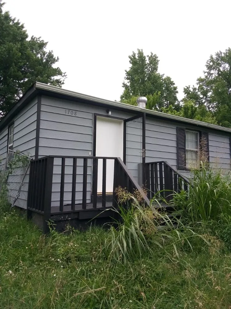 Slide of Joe The Handyman