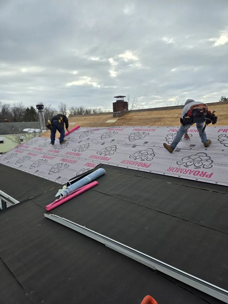 Slide of Joe Thornton Roofing