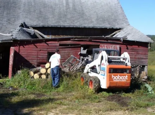 Slide of Joe Tlougan Roofing