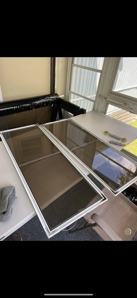 Slide of Joe’s Aluminum, Screen & Vinyl Repair