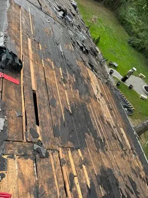 Joes Landscaping & home improvements Inc Logo