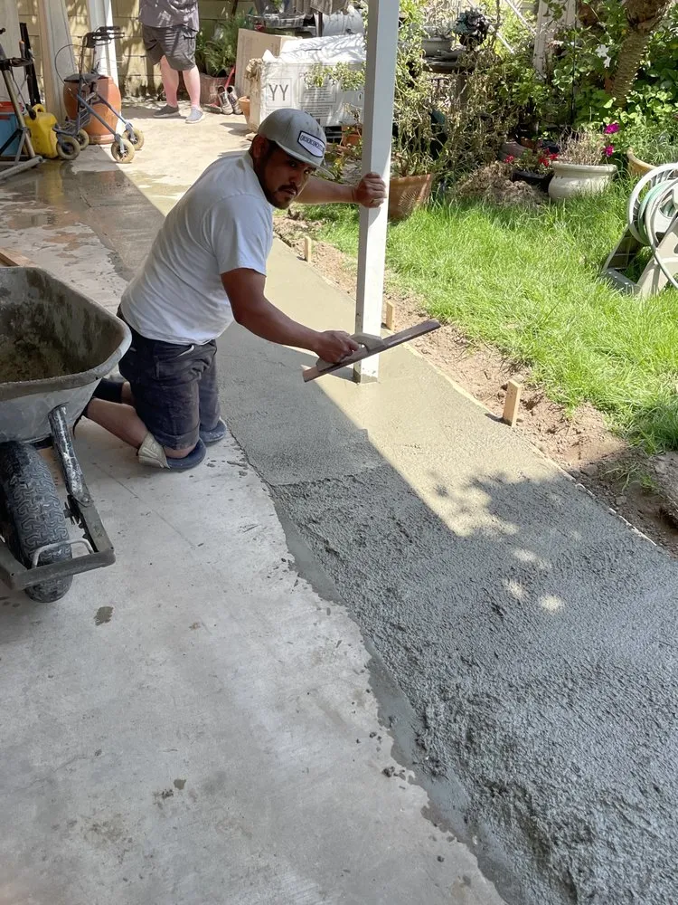 Slide of Joe’s Roofing & Paving