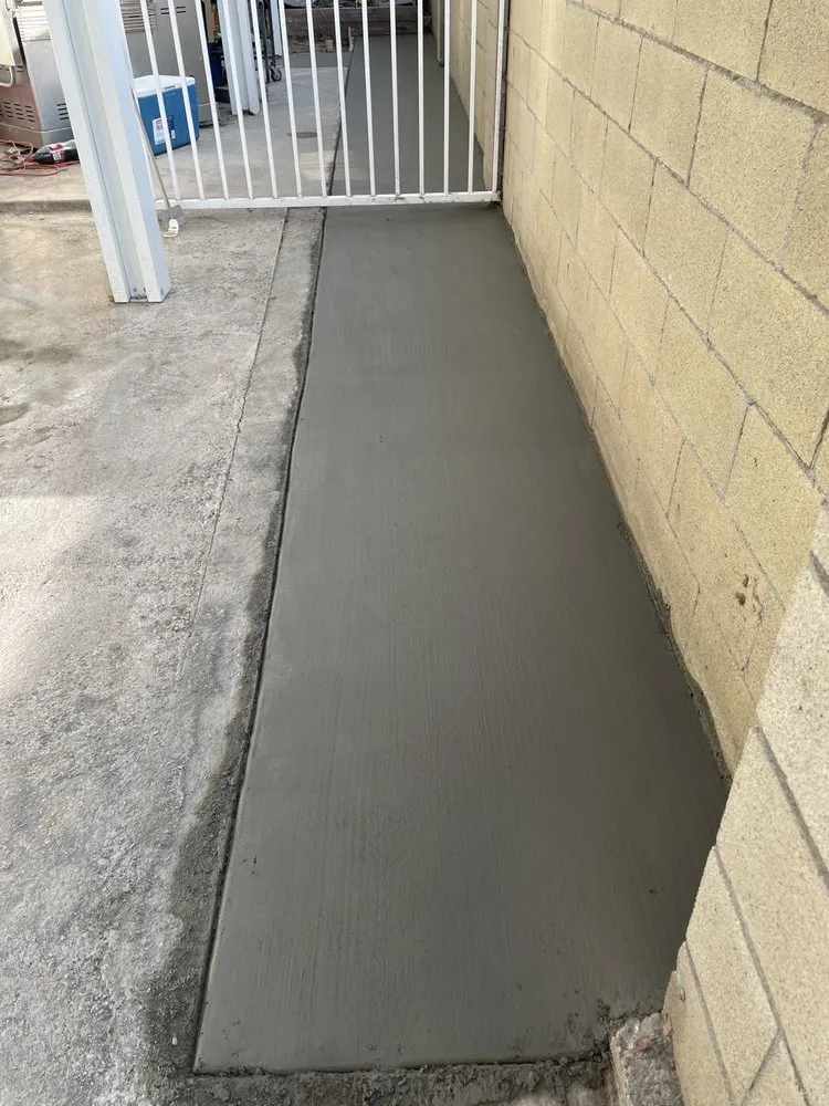 Slide of Joe’s Roofing & Paving