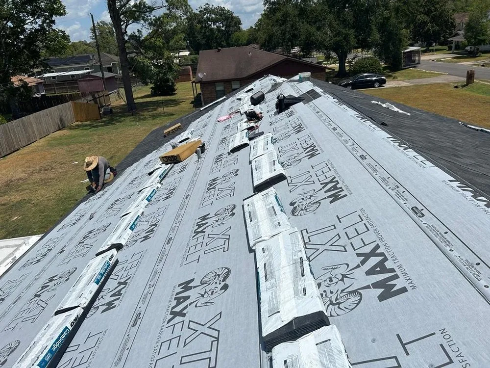 Slide of Joe’s Roofing