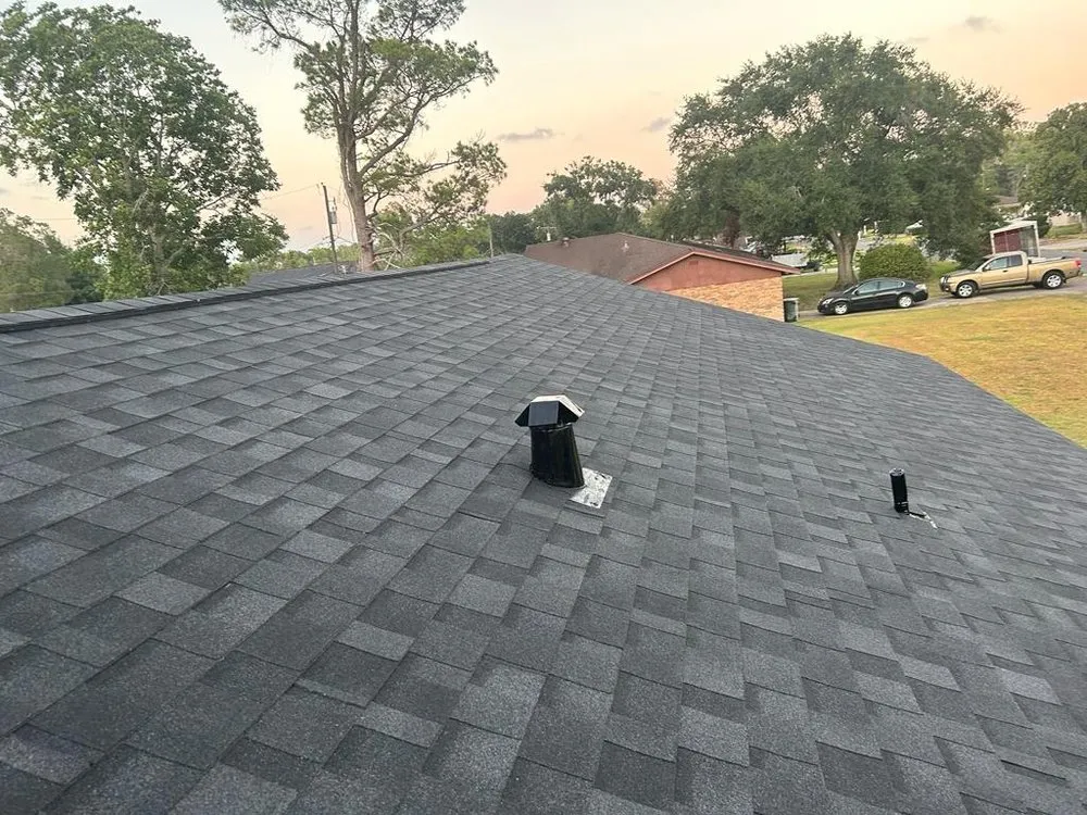 Slide of Joe’s Roofing