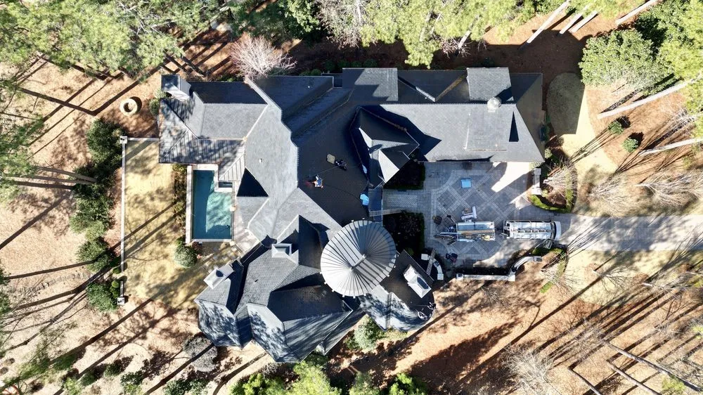 Slide of Joe's Roofing