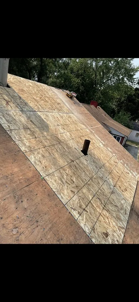 Slide of Joe’s Roofing