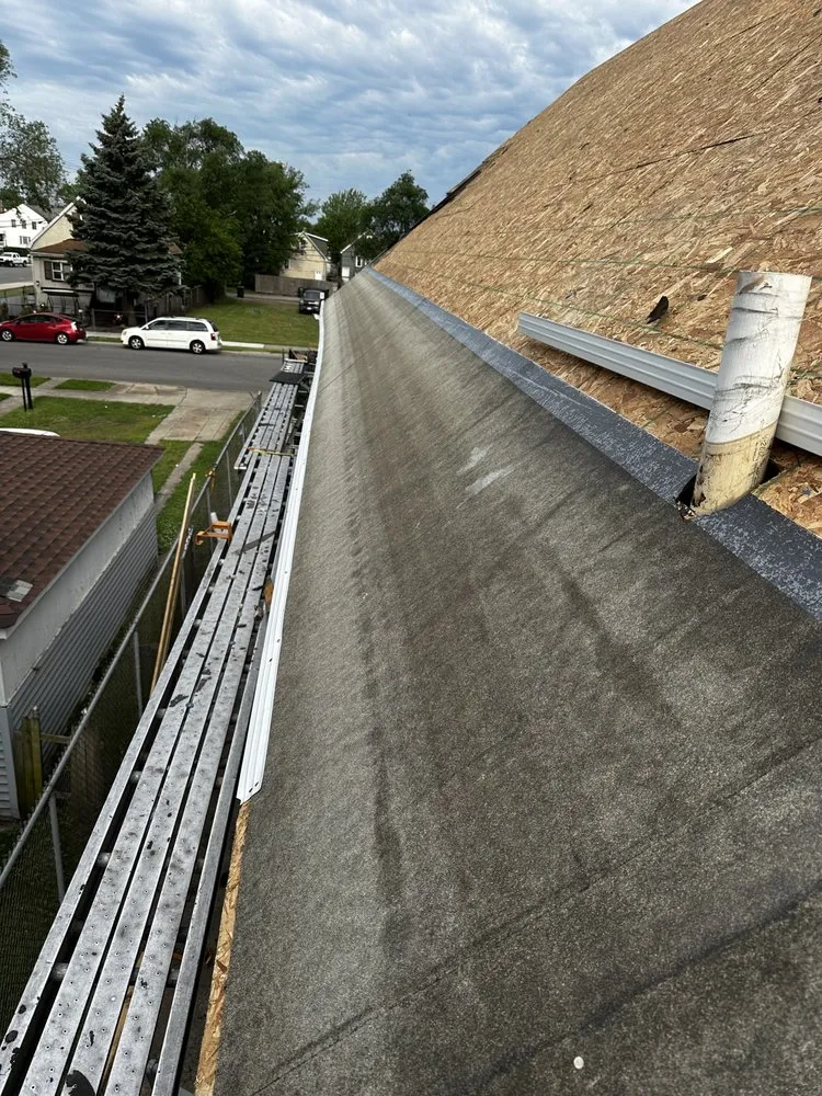 Slide of Joe’s Roofing