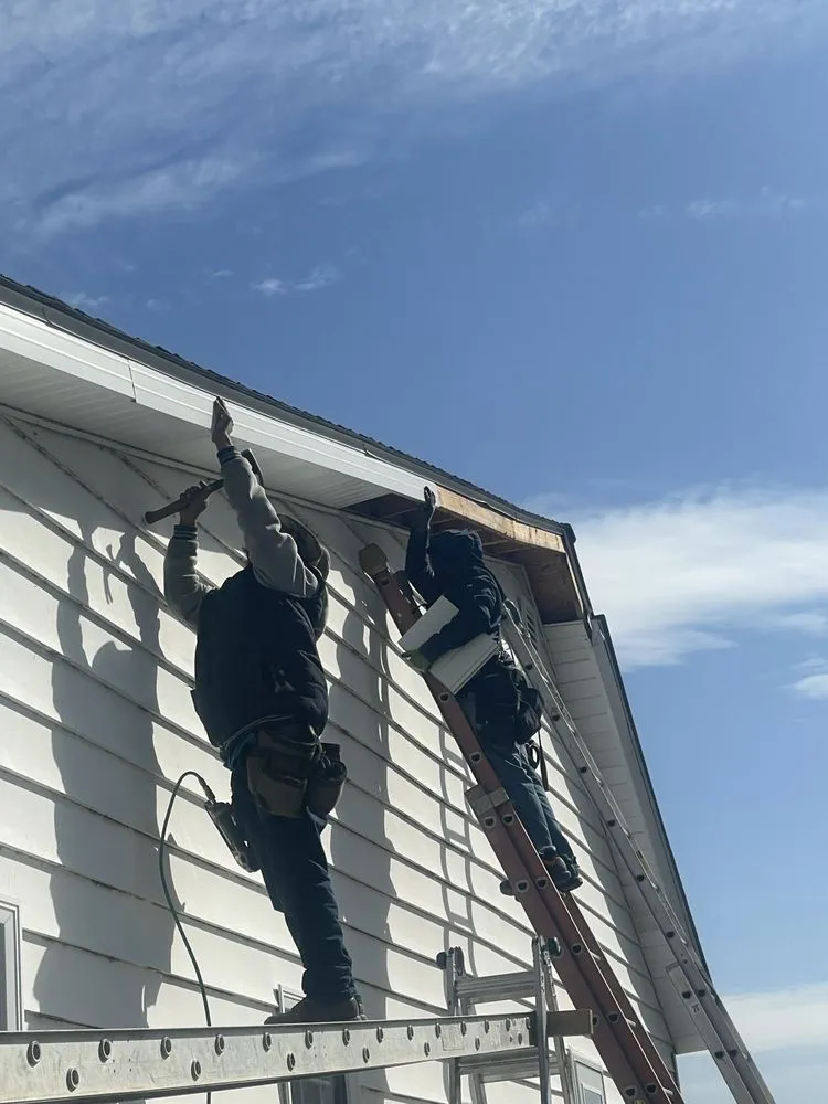 Slide of Joe’s Roofing