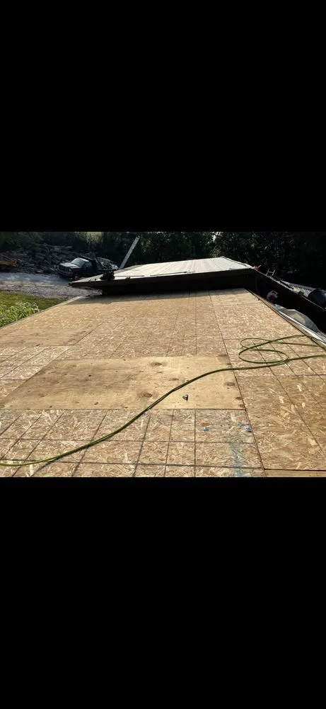 Slide of Joe’s Roofing