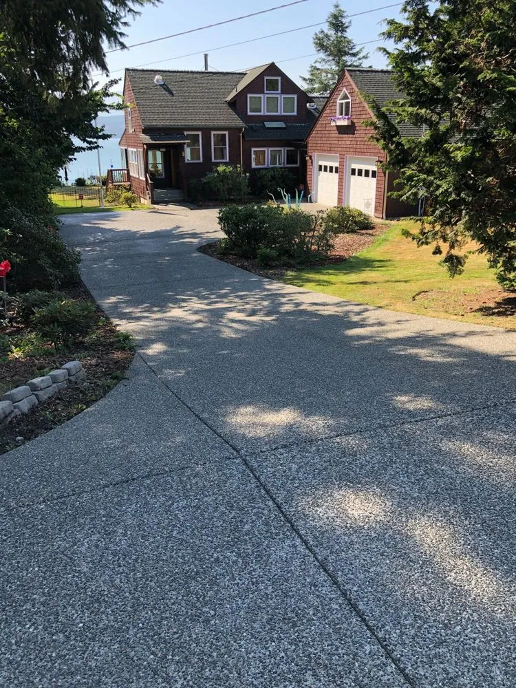 Slide of Johnny Tsunami Exterior Cleaning