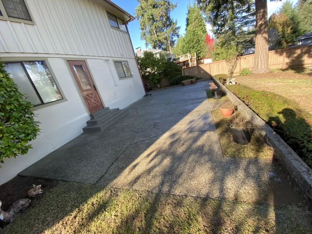 Slide of Johnny Tsunami Exterior Cleaning