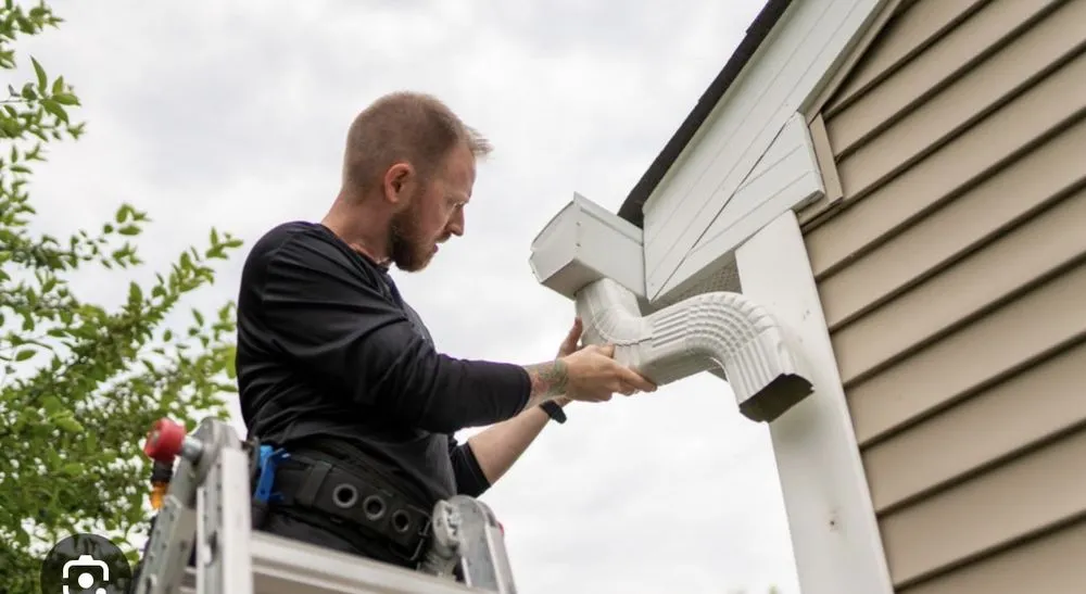 Local shingle roofing service for fast service in Thomasville, PA by Johnston General Contracting