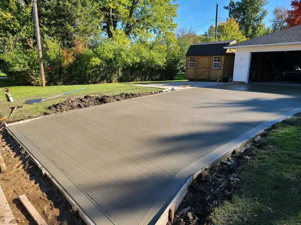 Professional flat roof repair in Otho, IA by Jojo Construction