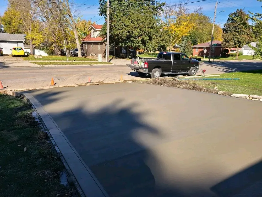 Emergency flat roof repair experts serving Otho, IA - Jojo Construction