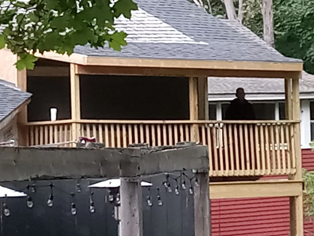 Slide of Jojos Contractors