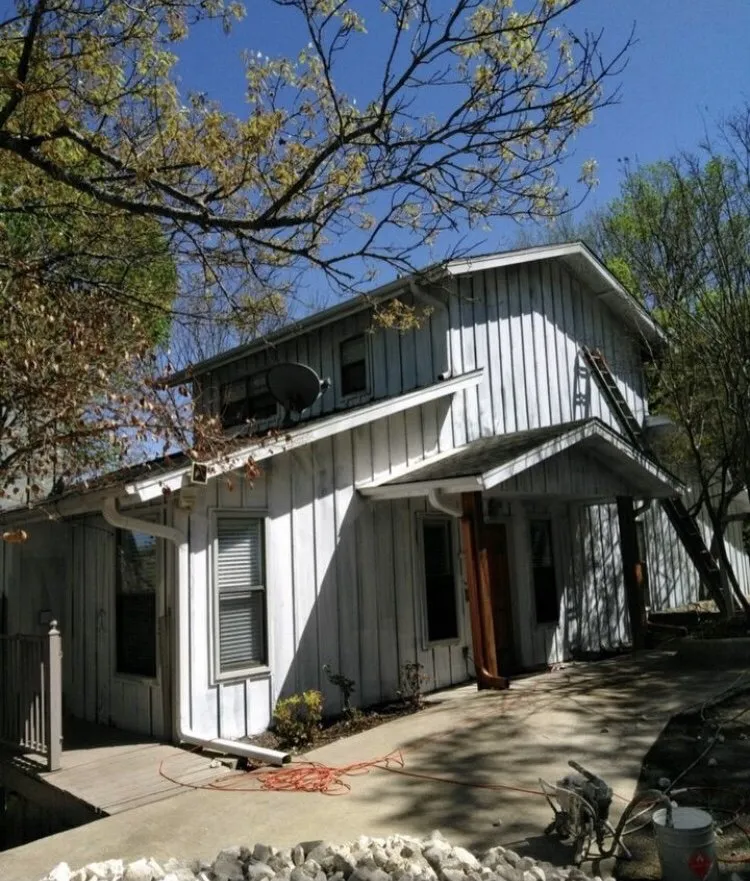 Slide of Joles Painting & Roofing