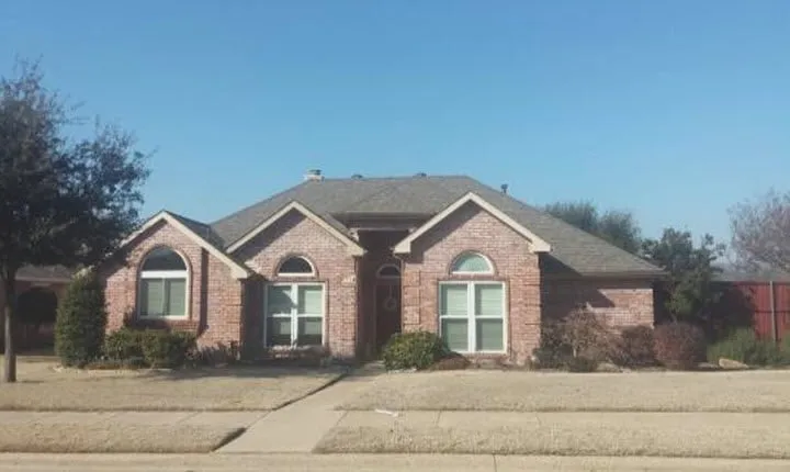 Slide of Jones Customs Roofing