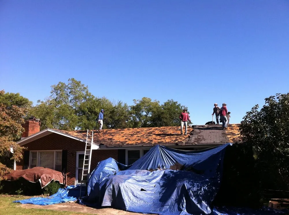 Licensed flat roof repair experts serving Mt. Juliet, TN - JonesAll Inc. Roofing & Construction