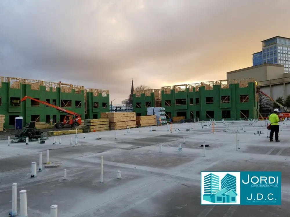 Slide of Jordi Construction