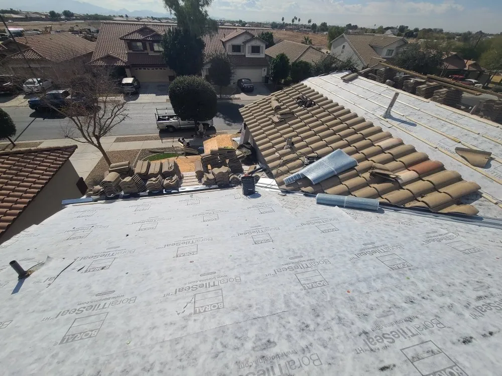 Slide of JORGE THE ROOFING