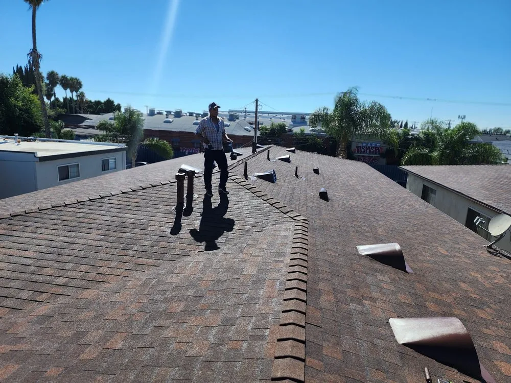 Slide of Jorges Roofing & Construction