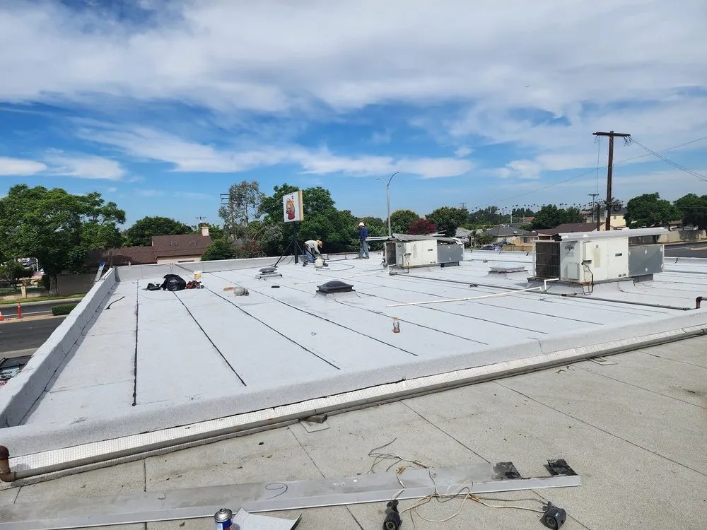 Slide of Jorges Roofing & Construction