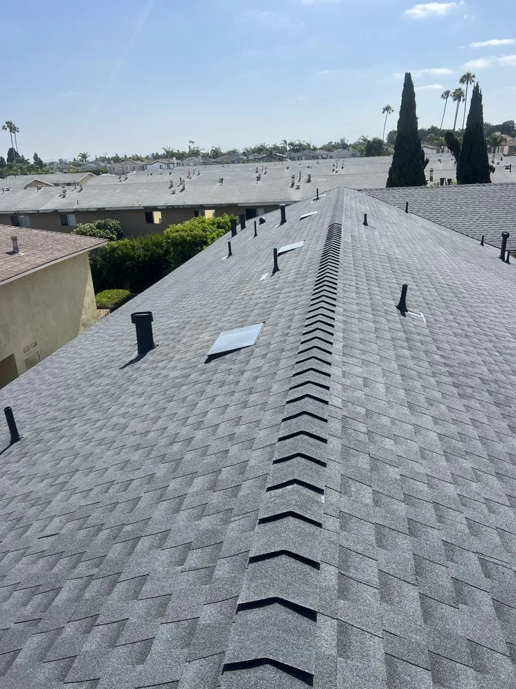 Slide of Jos Roofing South