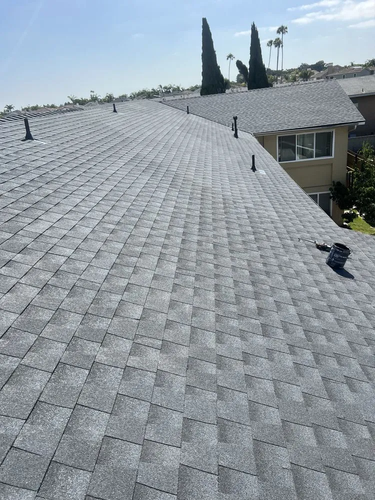 Slide of Jos Roofing South