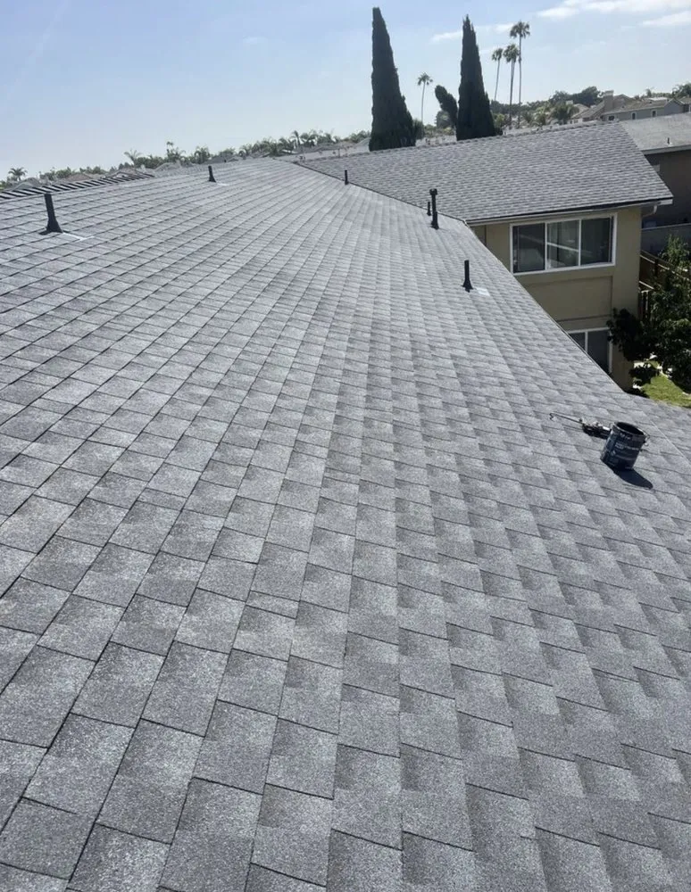 Slide of Jos Roofing South