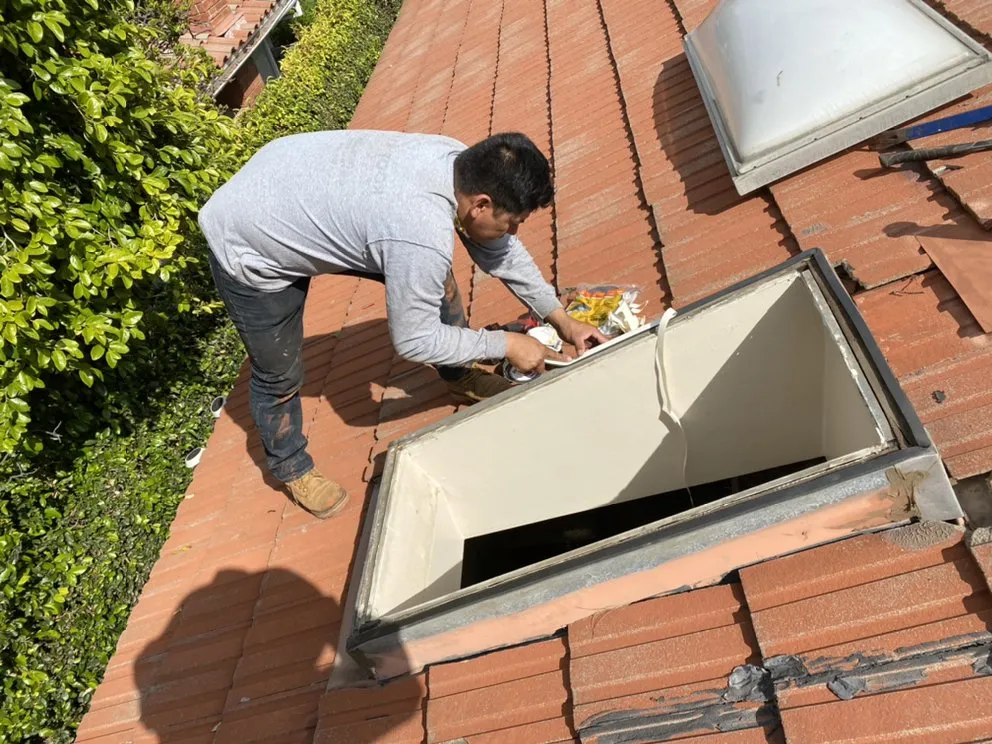 Slide of Jose Cruz's Roofing and Construction