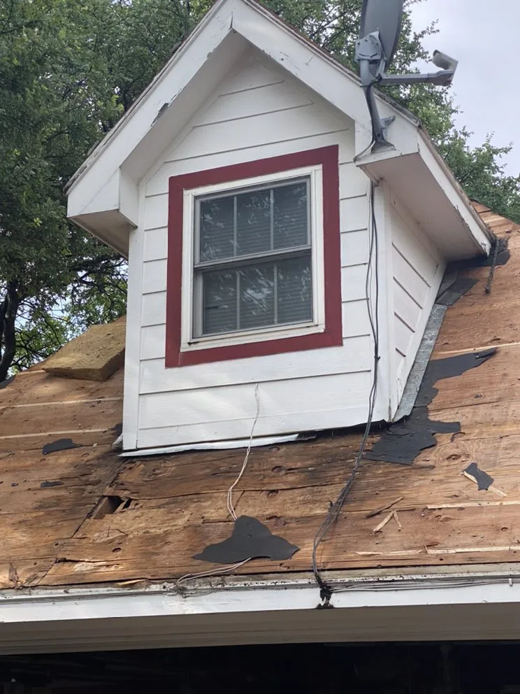 Slide of Jose Gonzalez