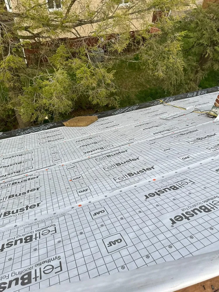 Slide of Jose Roofing & Remodeling Company