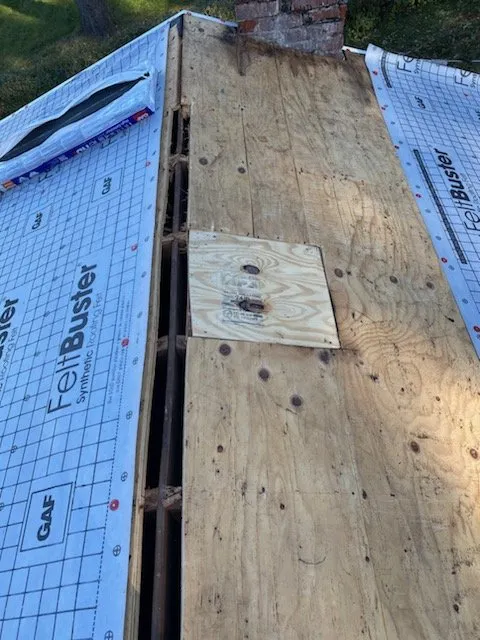 Slide of Jose Roofing & Remodeling Company