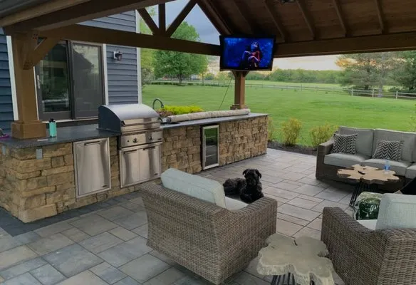 Jose’s Masonry Construction Logo