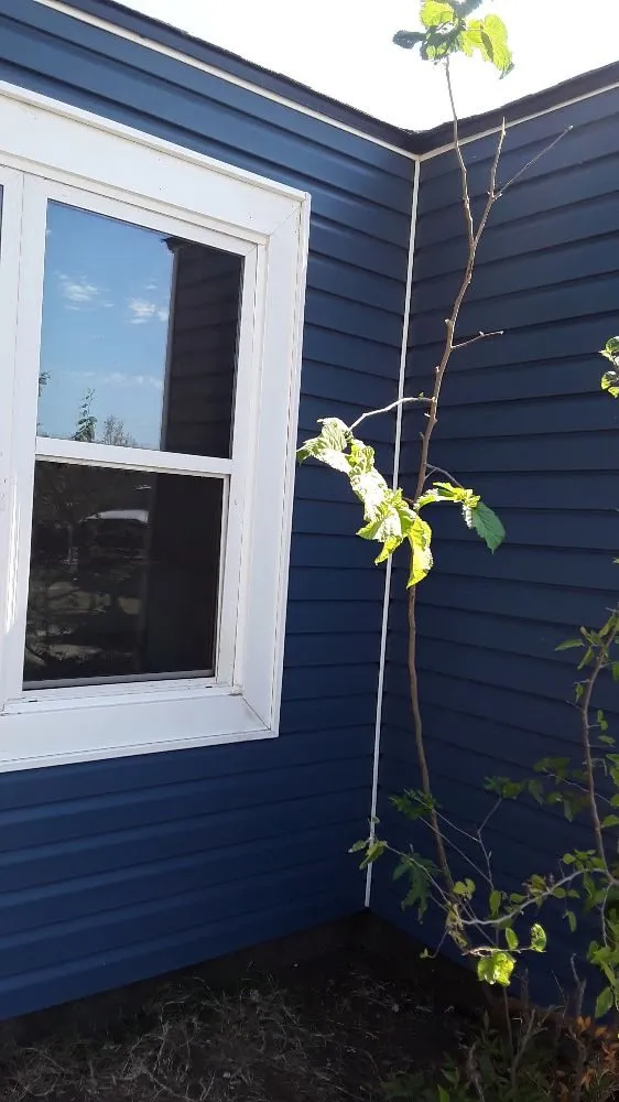 Slide of JR American Roofing