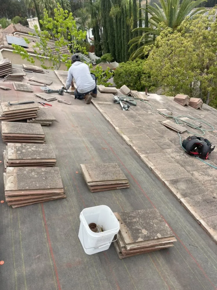 Slide of JR Custom Roofing