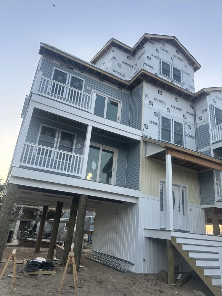 Slide of JR Gomez Builder