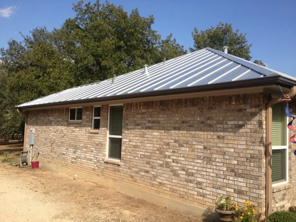 Slide of Jr Guerrero Roofing